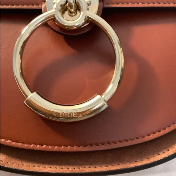 Chloe Tess Leather Crossbody Bag - Picture 3 of 9